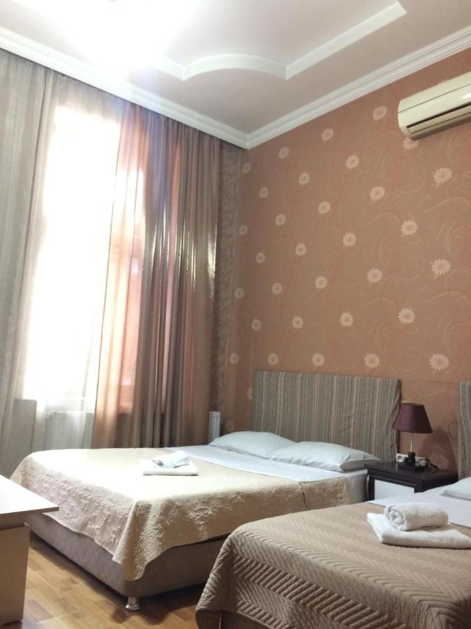 Hotel Albatros 巴统 外观 照片