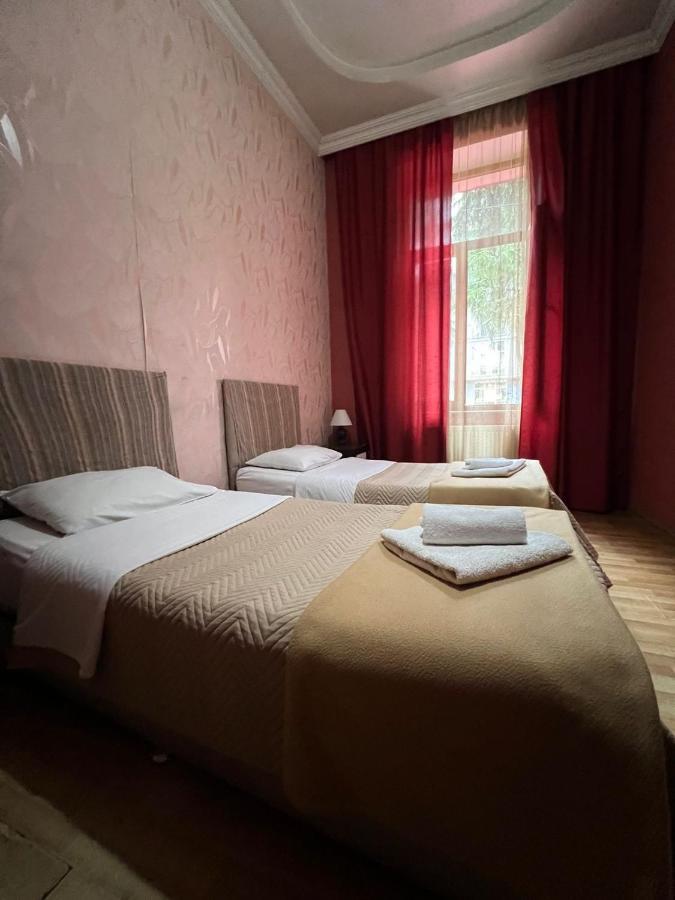 Hotel Albatros 巴统 外观 照片