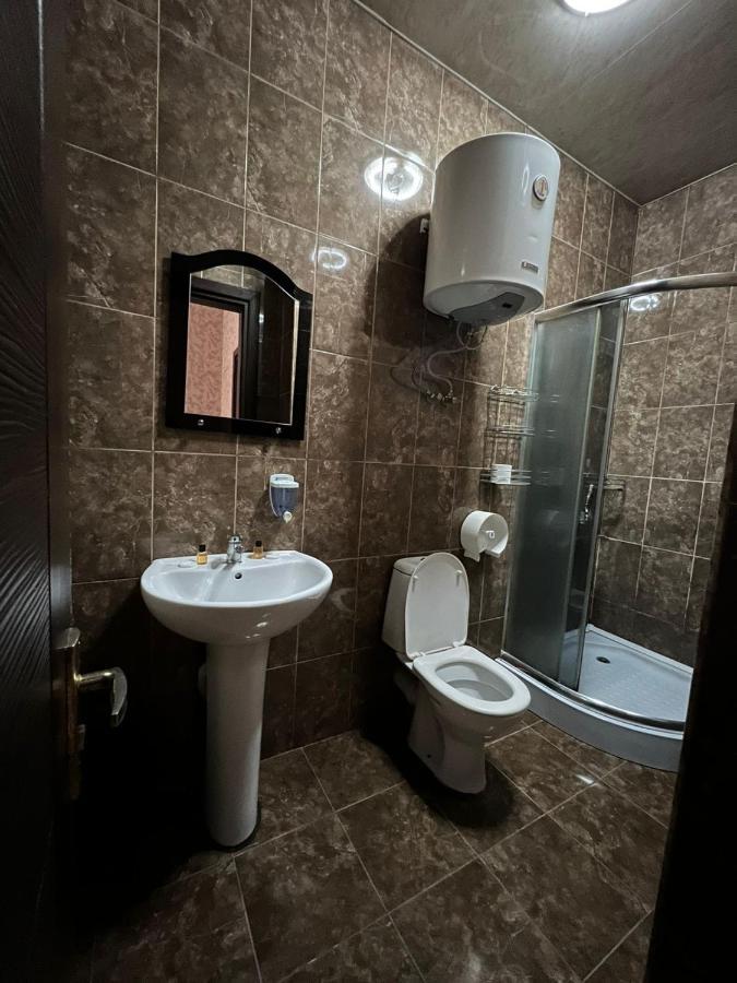 Hotel Albatros 巴统 外观 照片