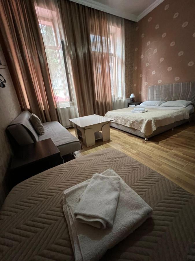 Hotel Albatros 巴统 外观 照片