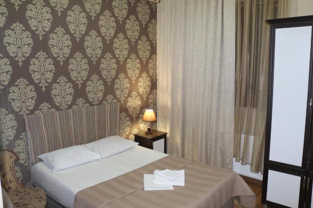 Hotel Albatros 巴统 外观 照片